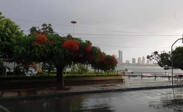 Abril começa com possibilidade de chuva no Sertão do São Francisco