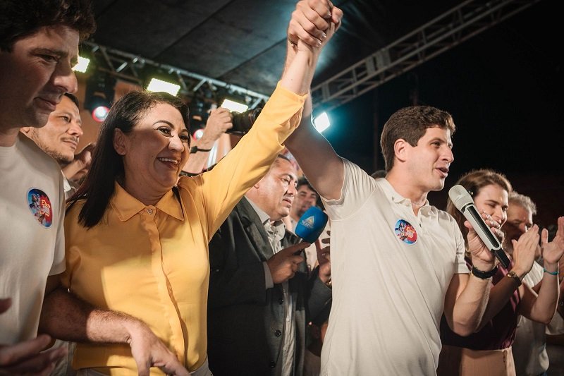 Eliane Soares lança sua pré-candidatura ao lado de João Campos em Santa Cruz da Venerada (PE)